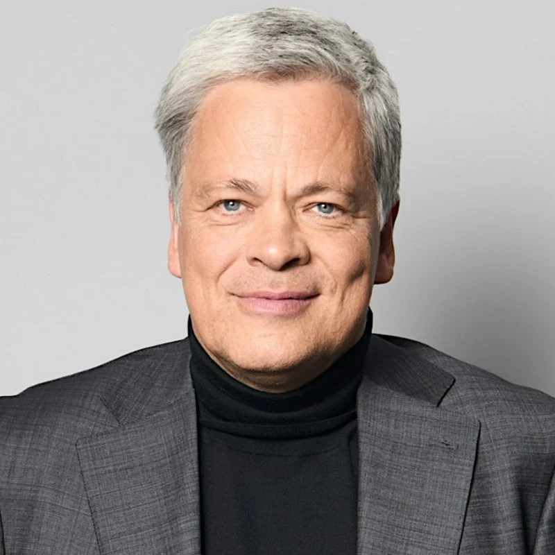 Dr. Manfred Knof